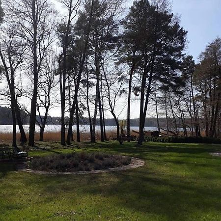 Penthouse Bernd Im Waldschloesschen Direkt Am See Вендиш Риц Екстериор снимка